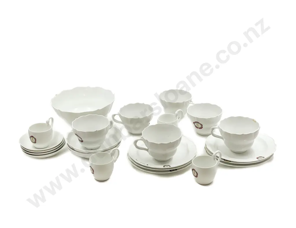 Meissen Armorial Fine White Porcelain Image 1++