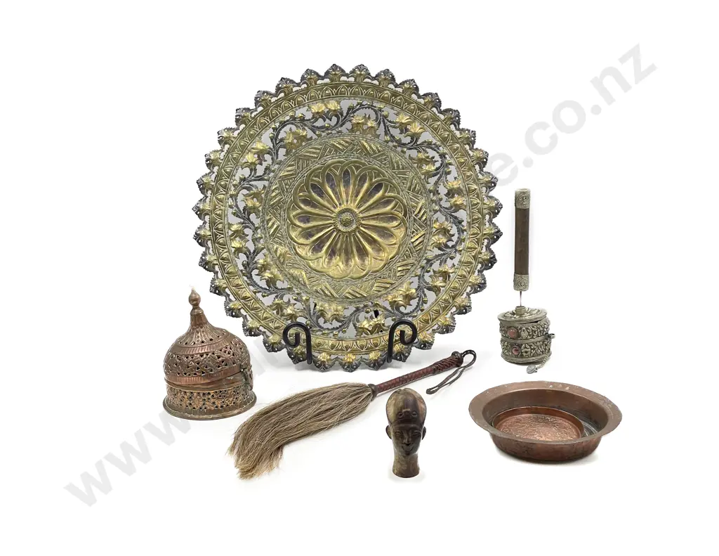 Decorative Brass Tray and Assorted Metal Ware etc Image 1++