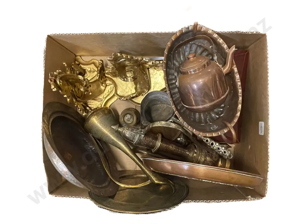 Quantity of Assorted Metal Ware Together with Pair of Gilt Wood Wall Sconces Image 1++