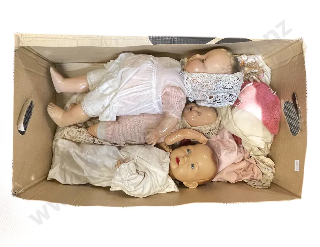 Three Assorted Vintage Dolls Image 1++