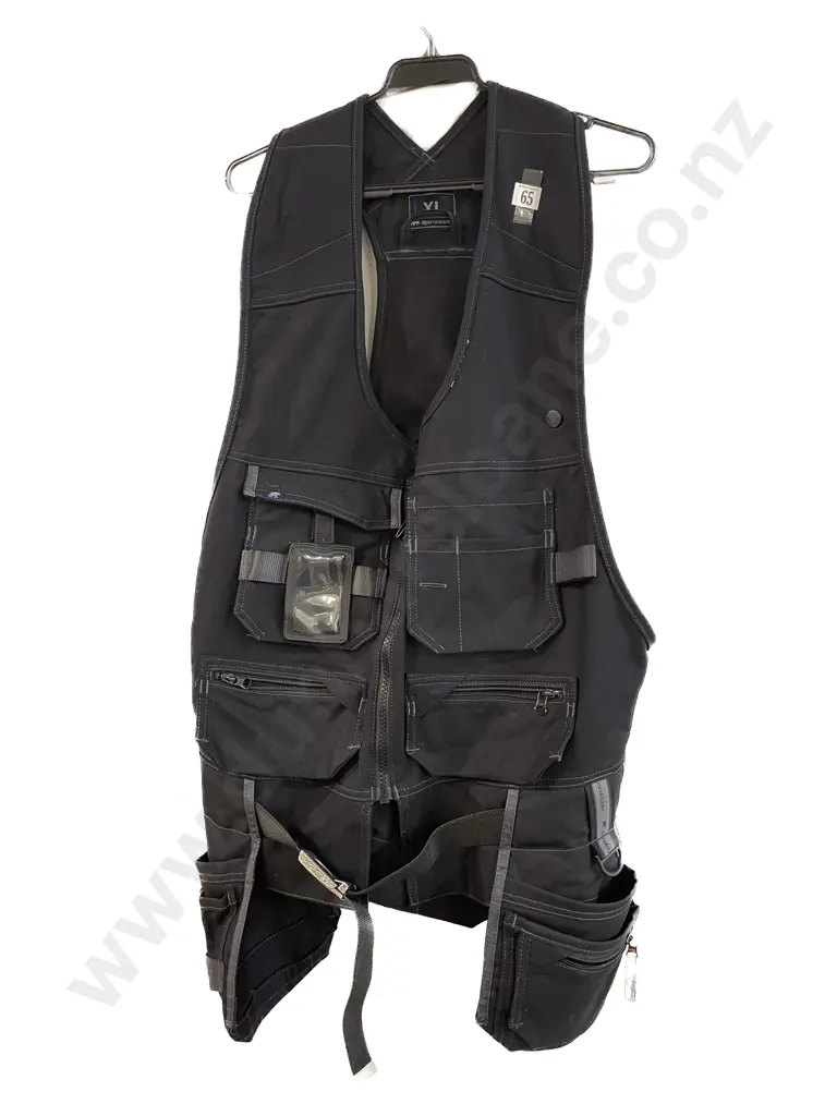 Bjornklader as new Tool/Work Vest Image 1++