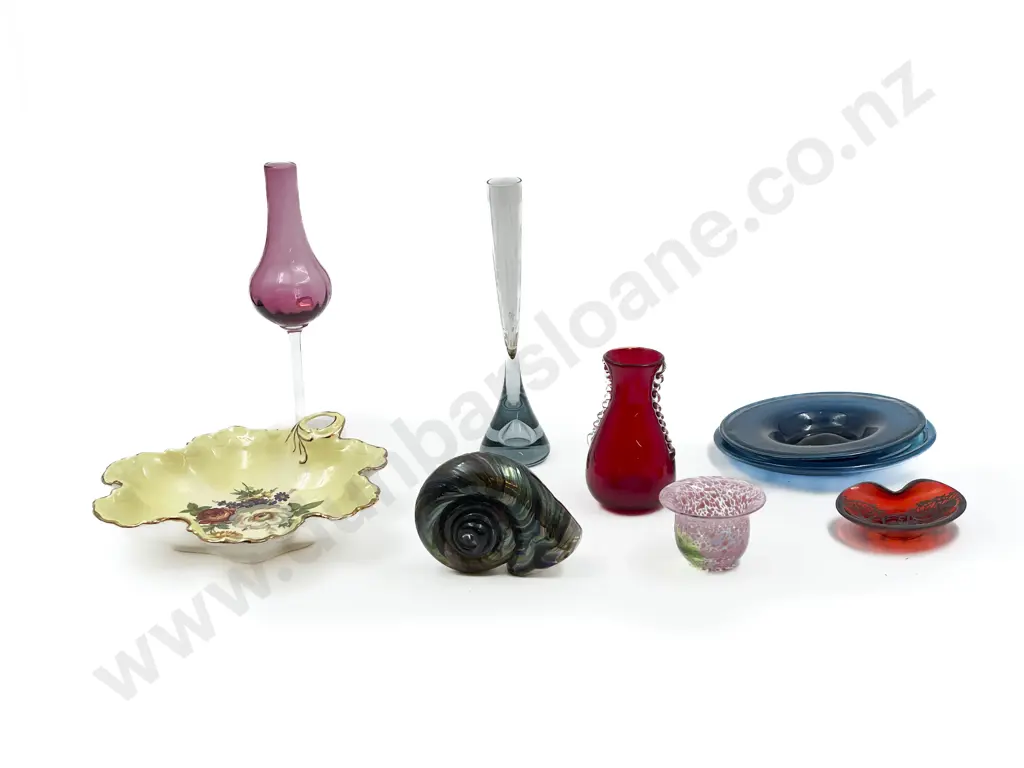 Small Quantity of Assorted Art Glass etc Image 1++