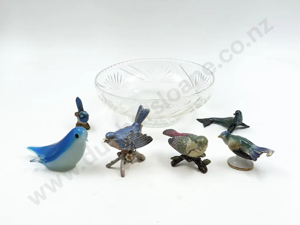 Quantity of Assorted Animal Ornaments and Footed Glass Bowl Image 1++