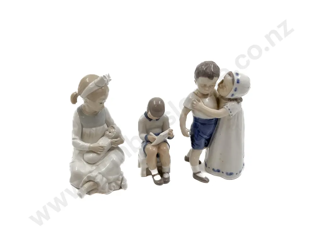 Two B&G Figures Together with Nao Figure Image 1++