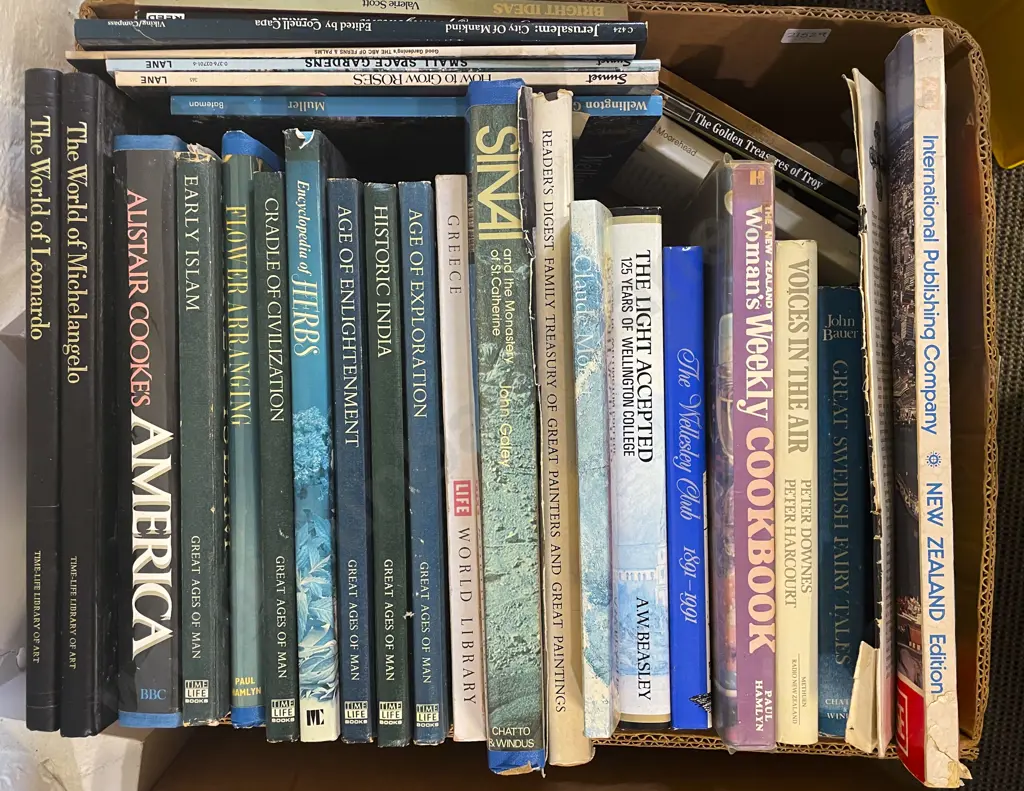 Box of Assorted Books Including Classical Reference etc Image 1++