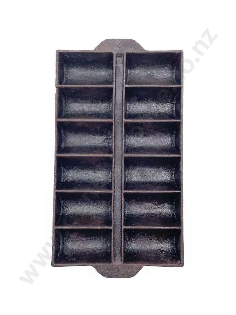 Wrought Metal Gem Iron Image 1++