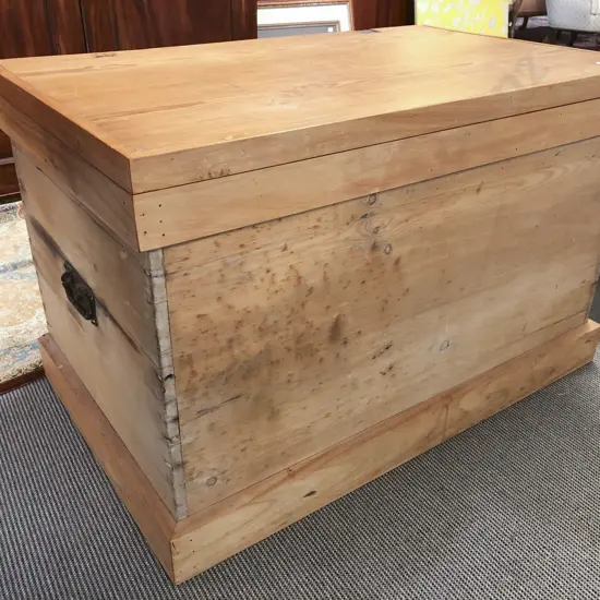 Large Pine Tool Chest