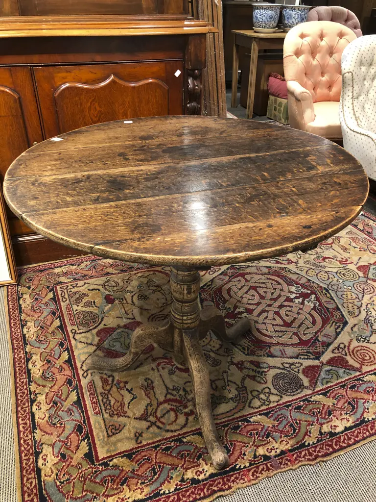 Geo III Oak Circular Snap Top Wine Table Image 1++