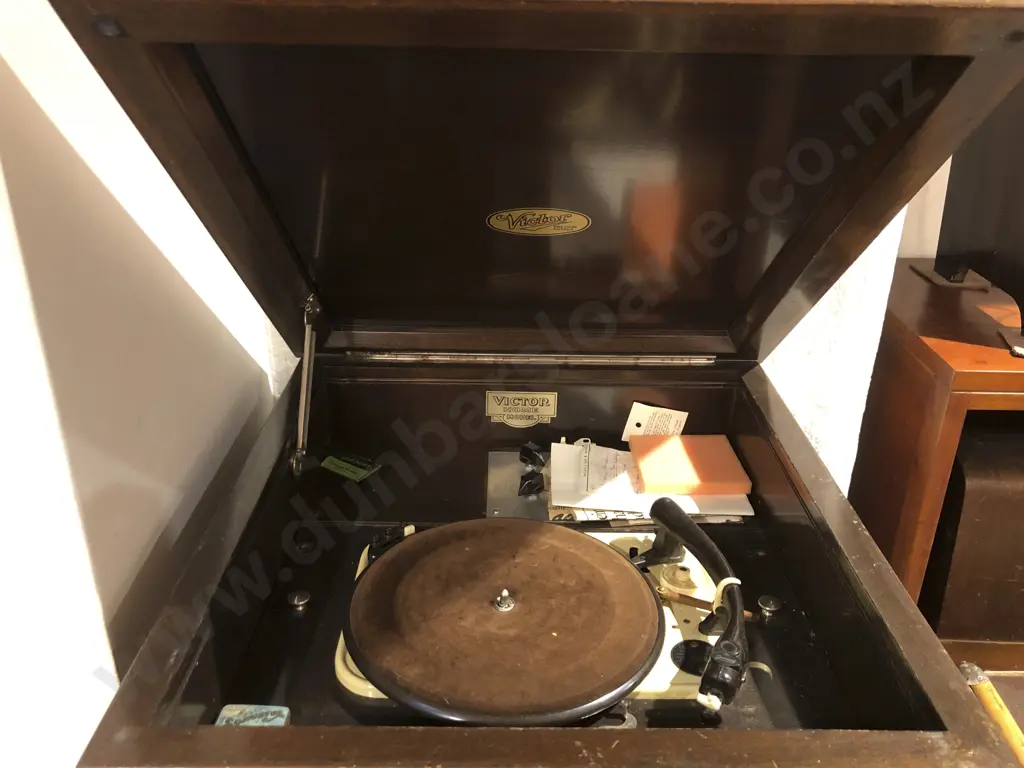 Gramaphone Cabinet Image 1++