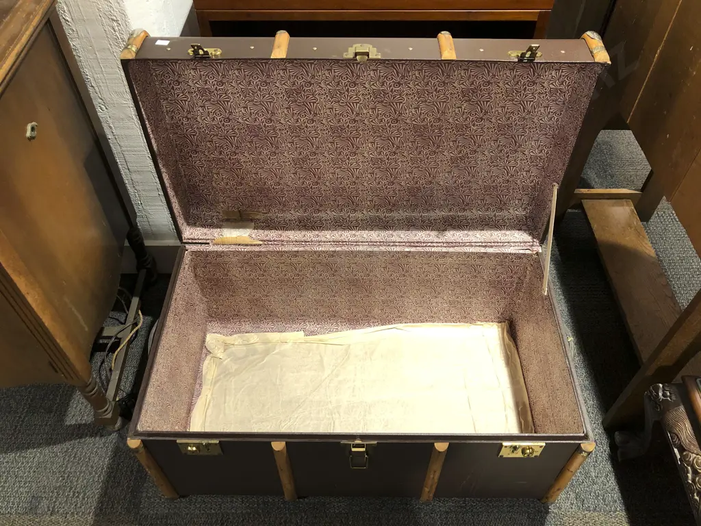 Cabin Trunk (faults) Image 1++