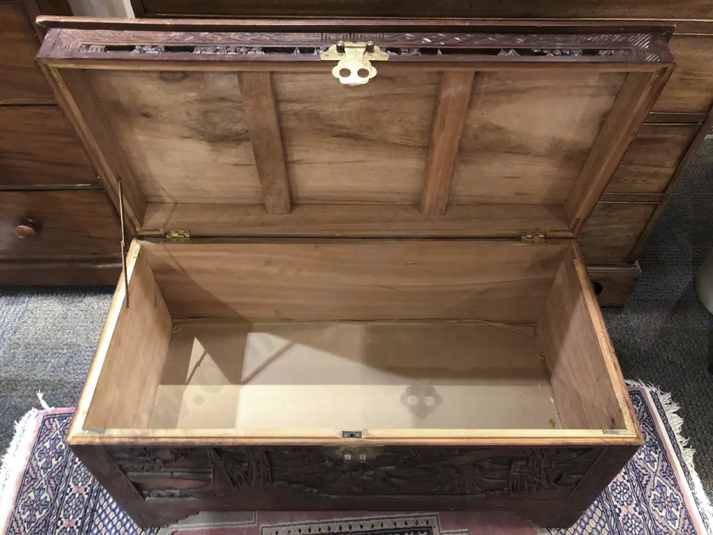 Carver Camphor Wood Trunk Image 1++
