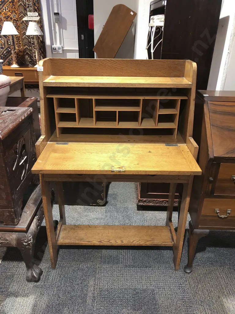 Arts and Crafts Oak Escritoire Image 1++