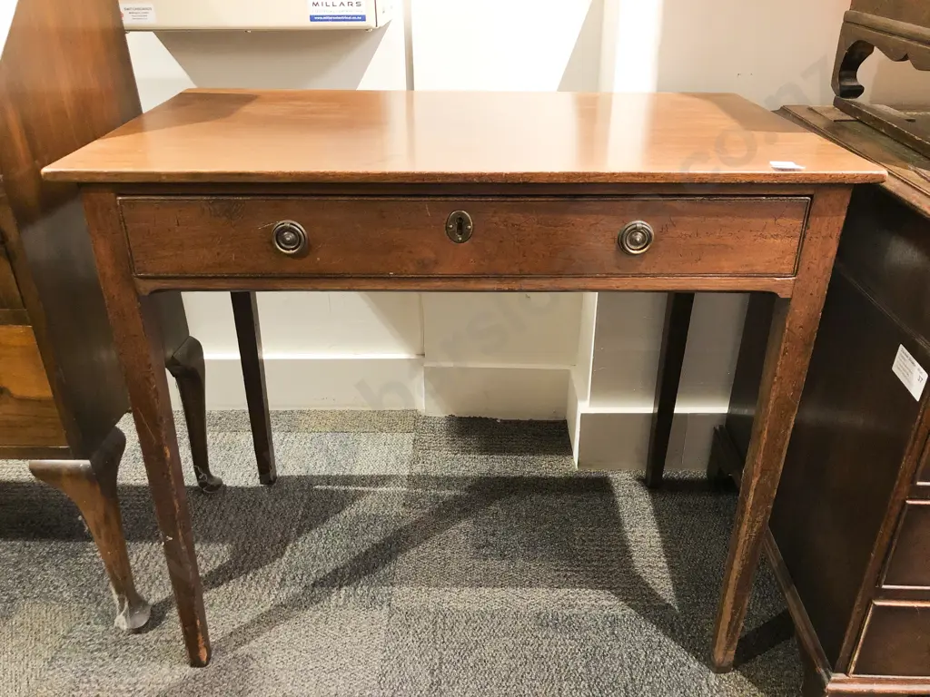 Geo III Mahogany Oblong Table Image 1++