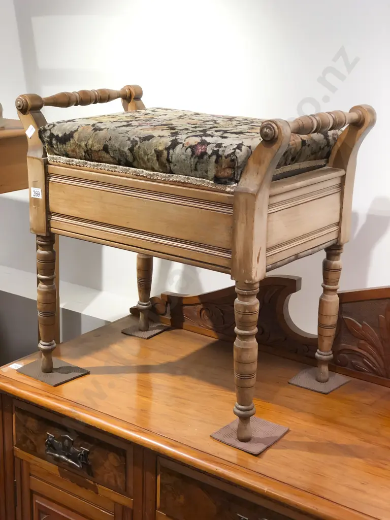 Victorian Piano Stool Image 1++