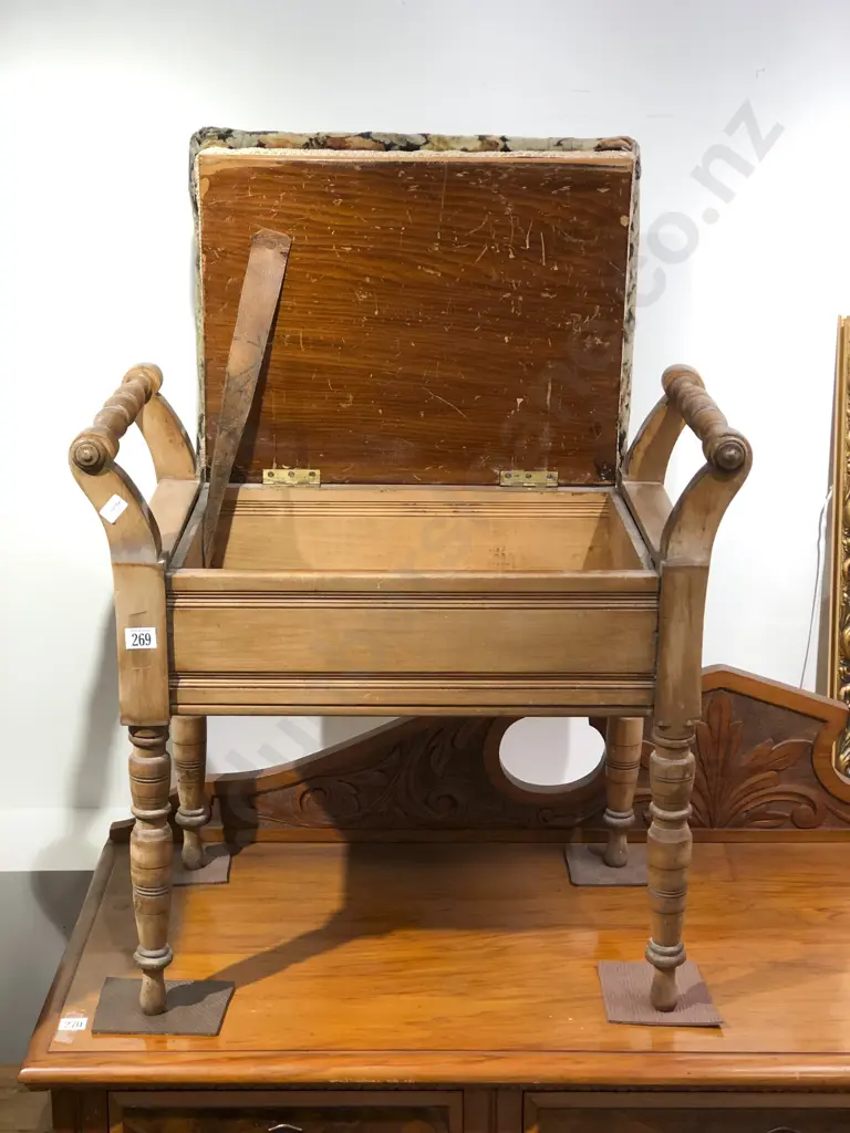 Victorian Piano Stool Image 1++