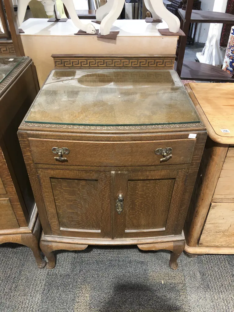 Edwardian Bow Front Dressing Chest and Matching Bedside Cabinet Image 1++