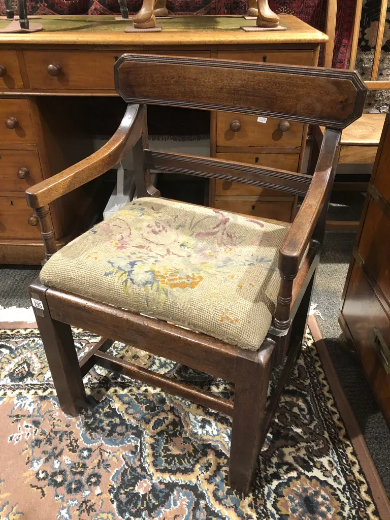 Geo III Mahogany Childs Chair Image 1++