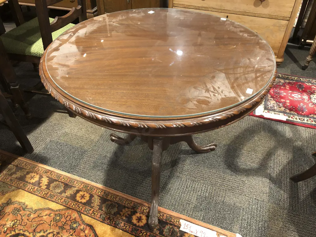 Repro. Mahogany Circular Occ. Table Image 1++