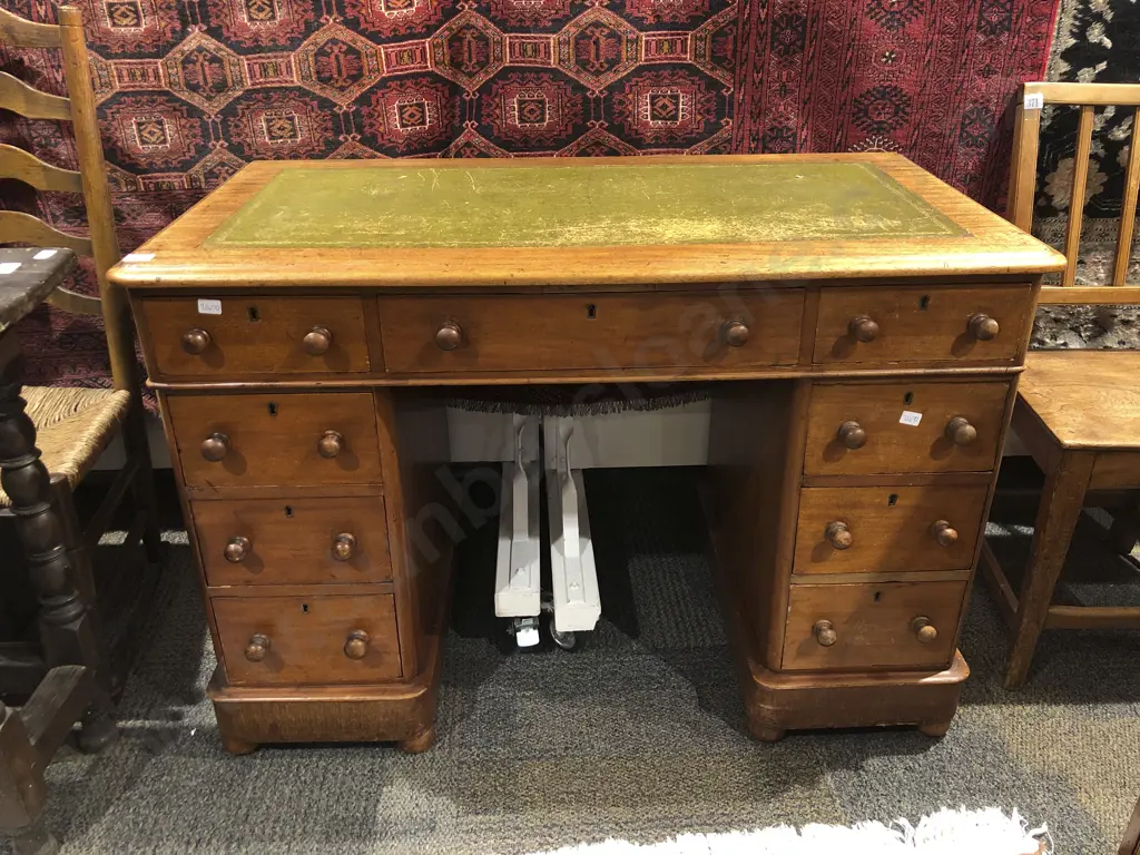 Small Victorian Mahogany Pedestal Desk Image 1++