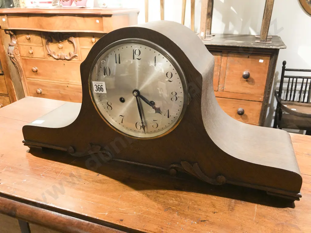 Oak Cased Mantle Clock Image 1++