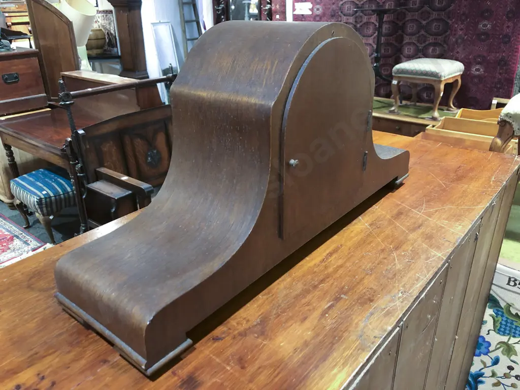 Oak Cased Mantle Clock Image 1++