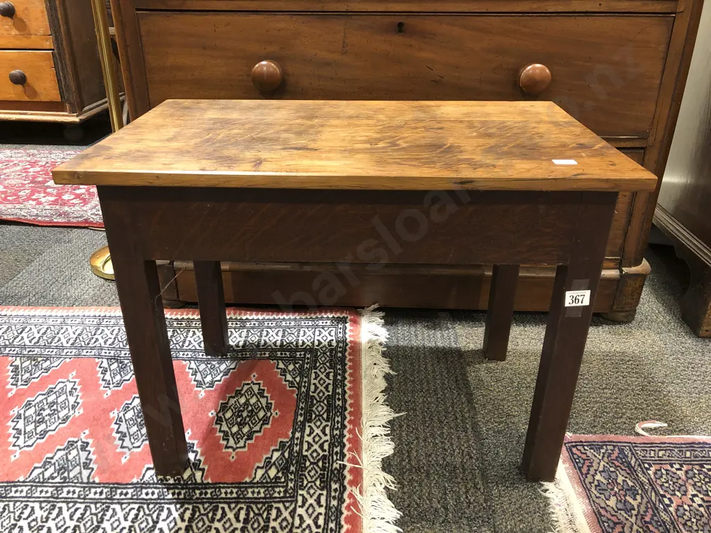 Oak Oblong Occ. Table Image 1++