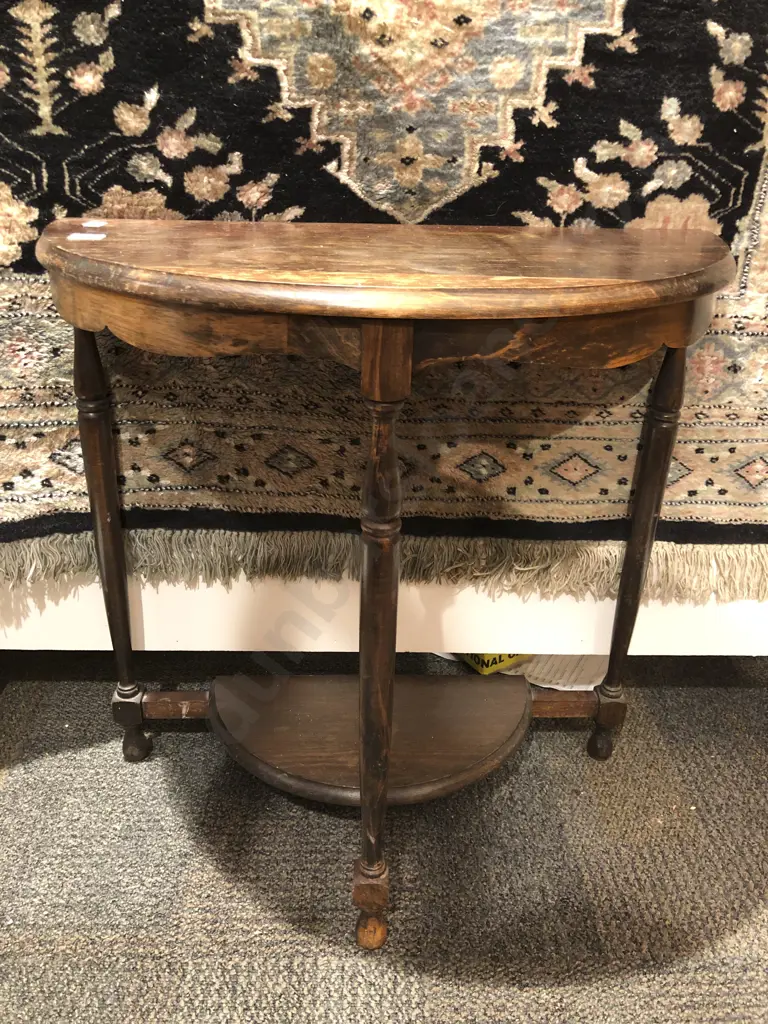 Small Oak D Shaped Hall Table Image 1++