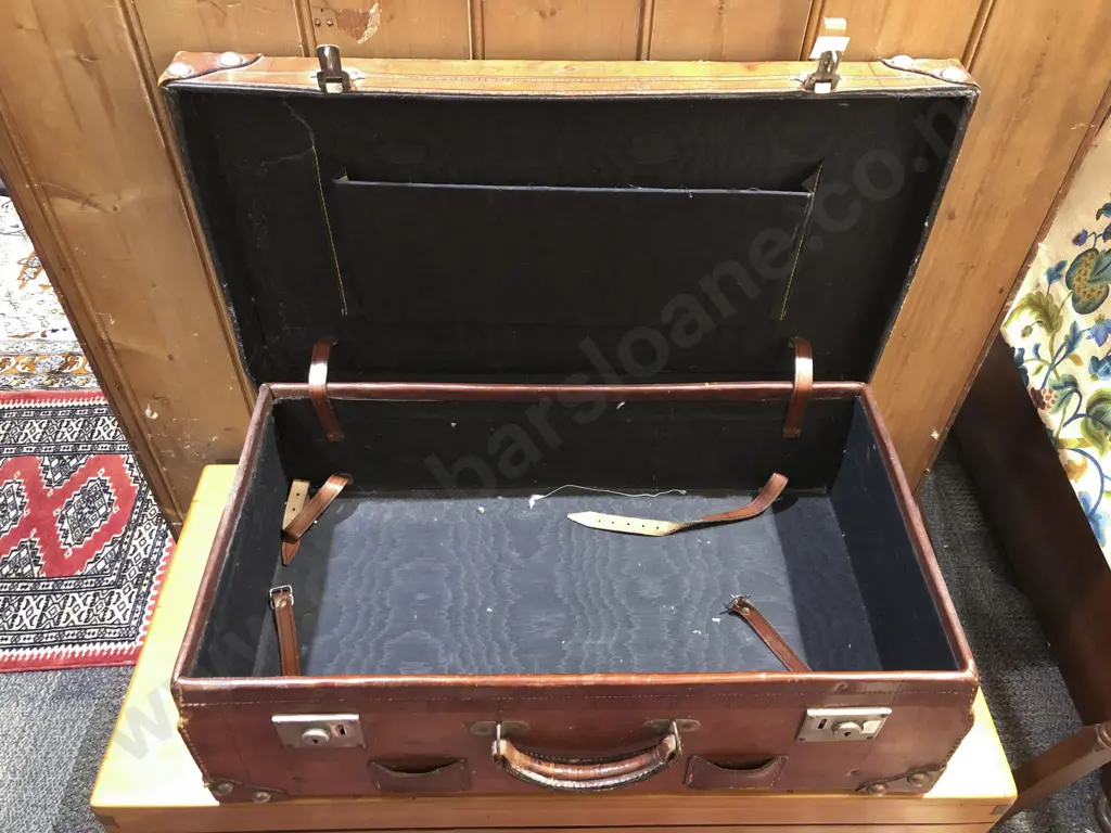 Good Quality Vintage Leather Suitcase With Brass Studding Image 1++