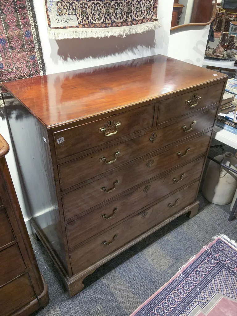 Geo III Flat Front Chest Image 1++
