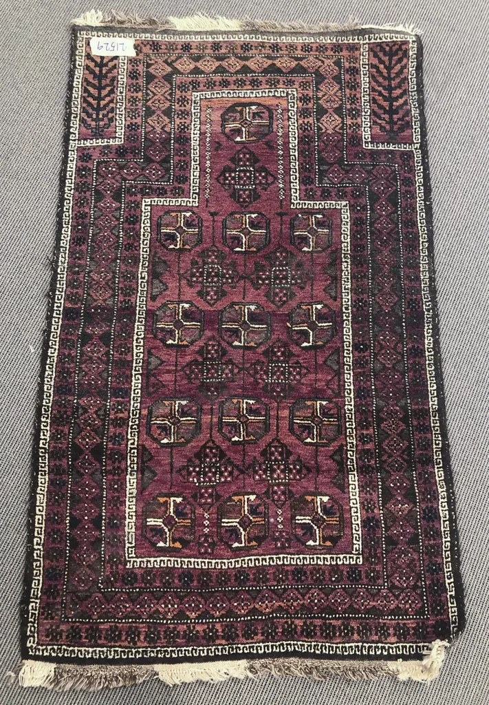Persian Prayer Rug Image 1++