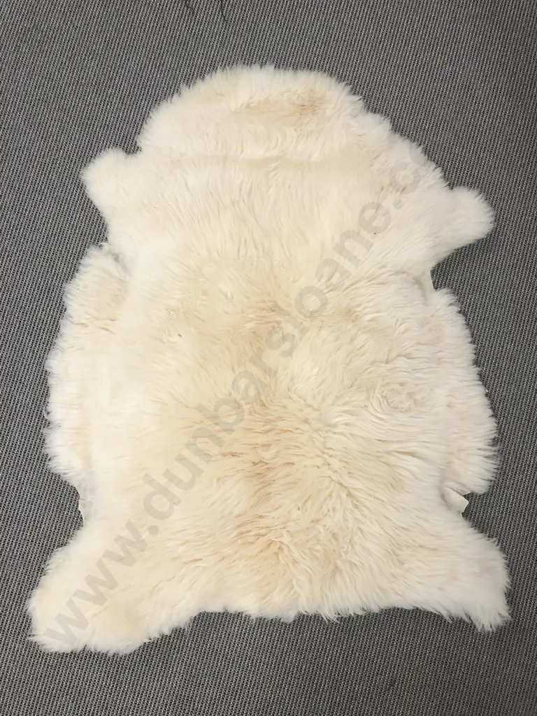 NZ Sheepskin Rug Image 1++