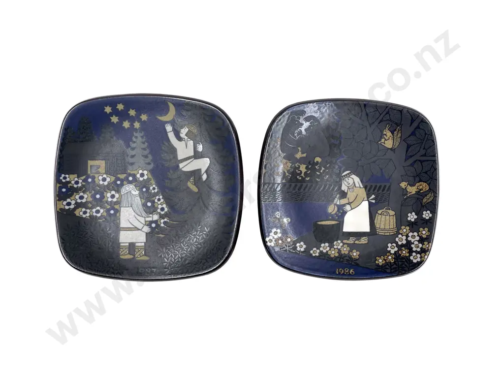 Two Arabia Finland Wall Plates Image 1++