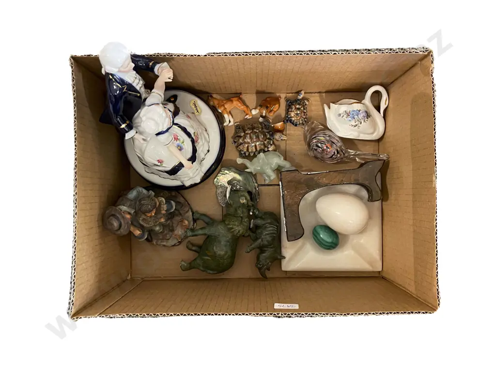 Quantity of Assorted China and Other Ornaments etc Image 1++