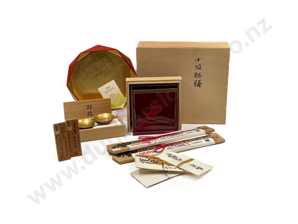 Quantity of Assorted Lacquer Ware etc Image 1++
