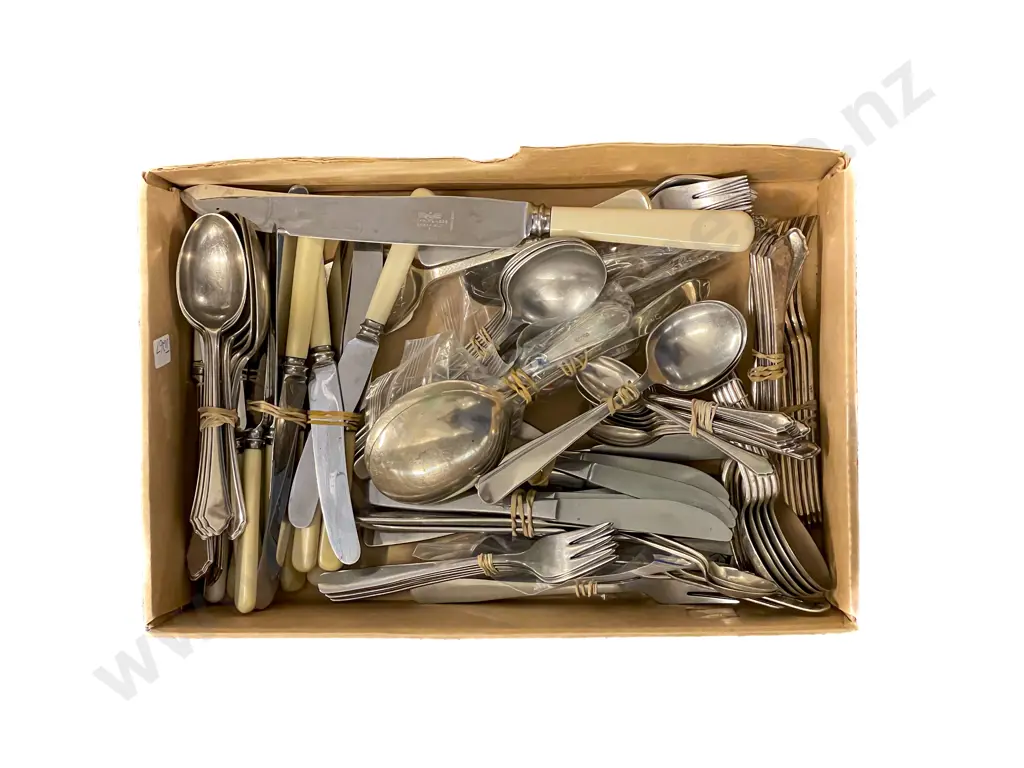 Quantity of Assorted Cutlery Image 1++