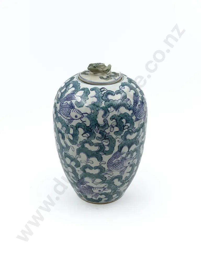 Large Chinese Lidded Vase Image 1++