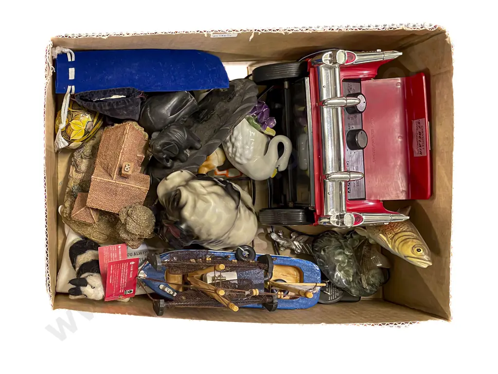 Quantity of Assorted Animal Ornaments etc Image 1++
