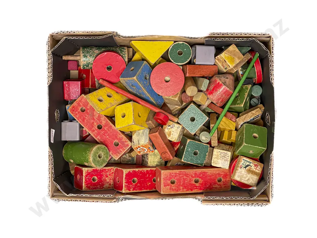 Quantity of Assorted Childrens Building Block Toys etc Image 1++
