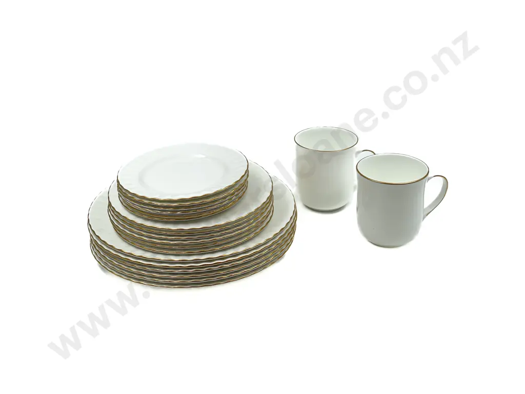 Royal Albert "Val D'or" Pattern Part Dinner Set Image 1++