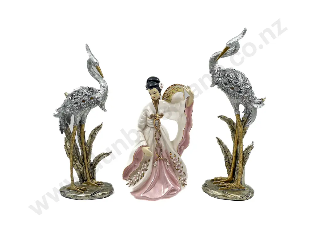 Pair of Decorate Crane Ornaments together with Figure Image 1++