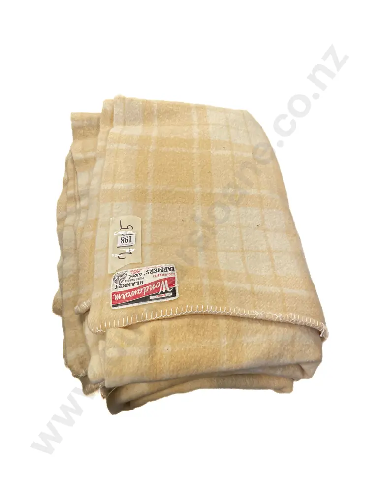 Pair NZ Farmers Wonderwarm Single Blankets Image 1++