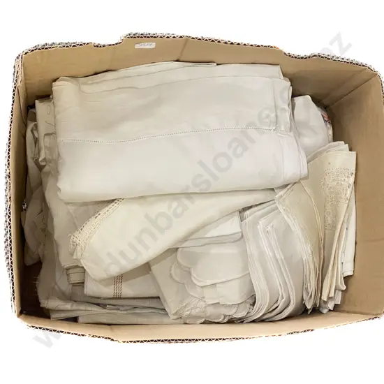 Collection of Various Vintage Linens
