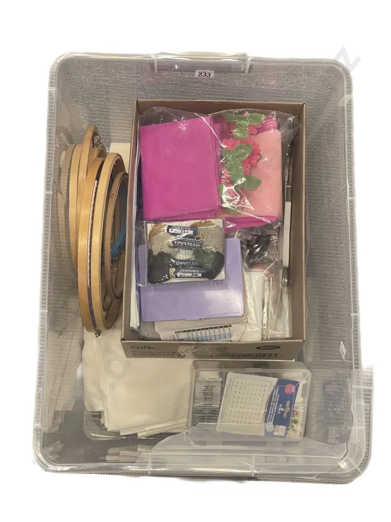 Quantity Unused Craft Linens Image 1++