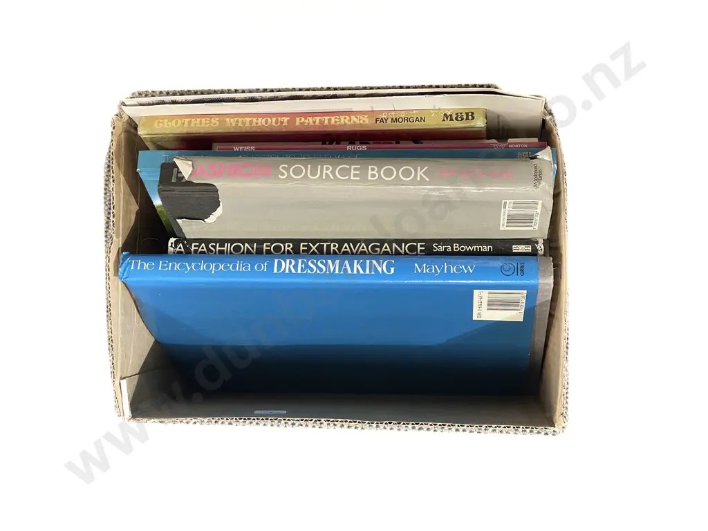 Collection of Fashion Source Books Image 1++