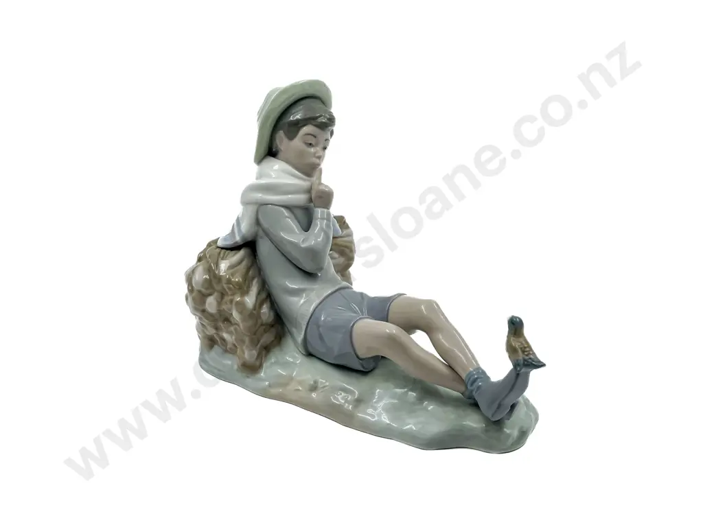 Lladro Figure Boy Image 1++