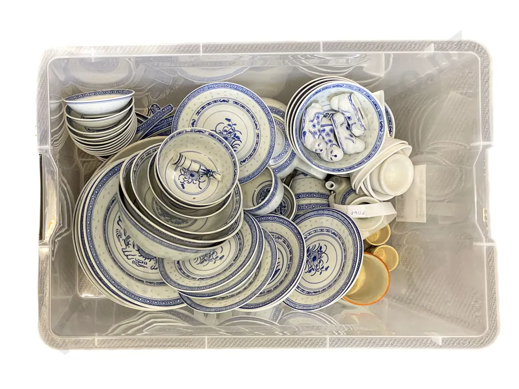 Quantity of Assorted Chinese Blue & White Serving Ware Image 1++