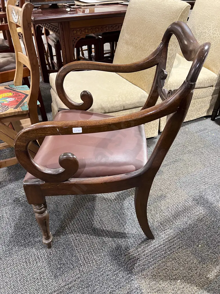 WMIV Roll Arm Dining Chair (Faults) Image 1++