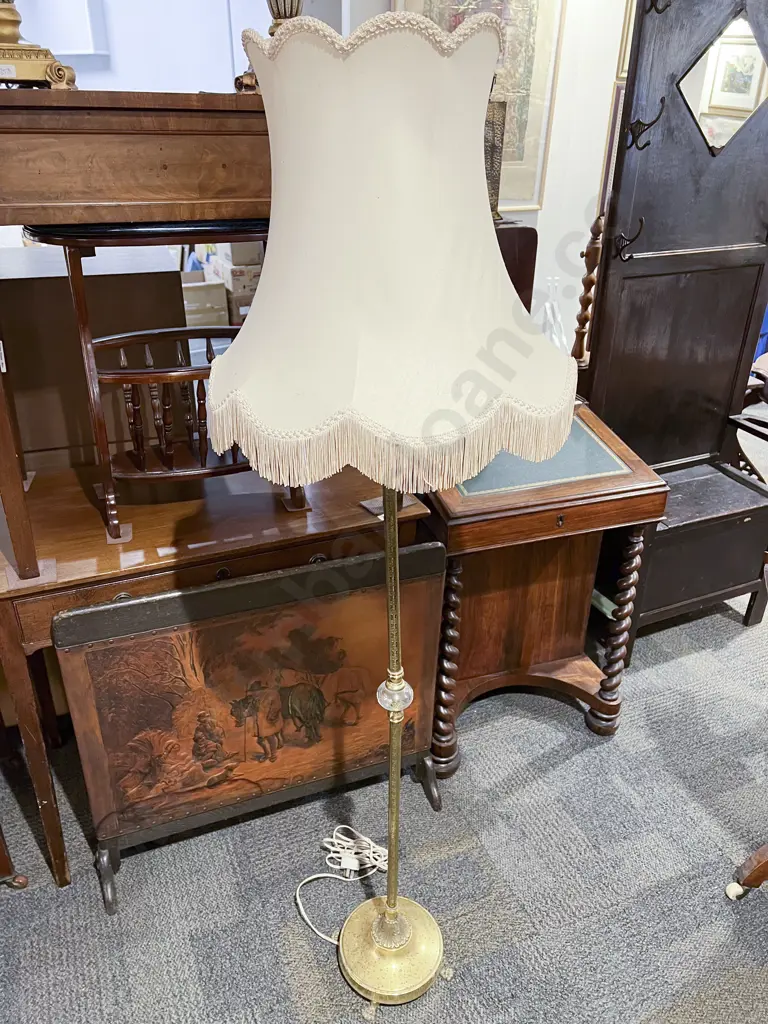 Brass standard Lamp Image 1++