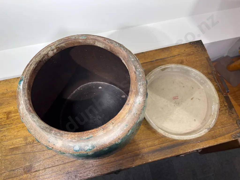 Glazed Pottery Lidded Planter Image 1++