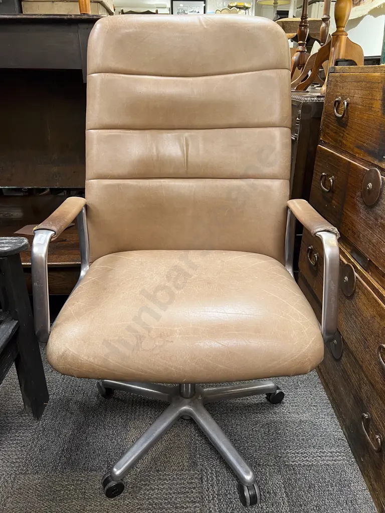 Modern Vinyl Office Chair Image 1++